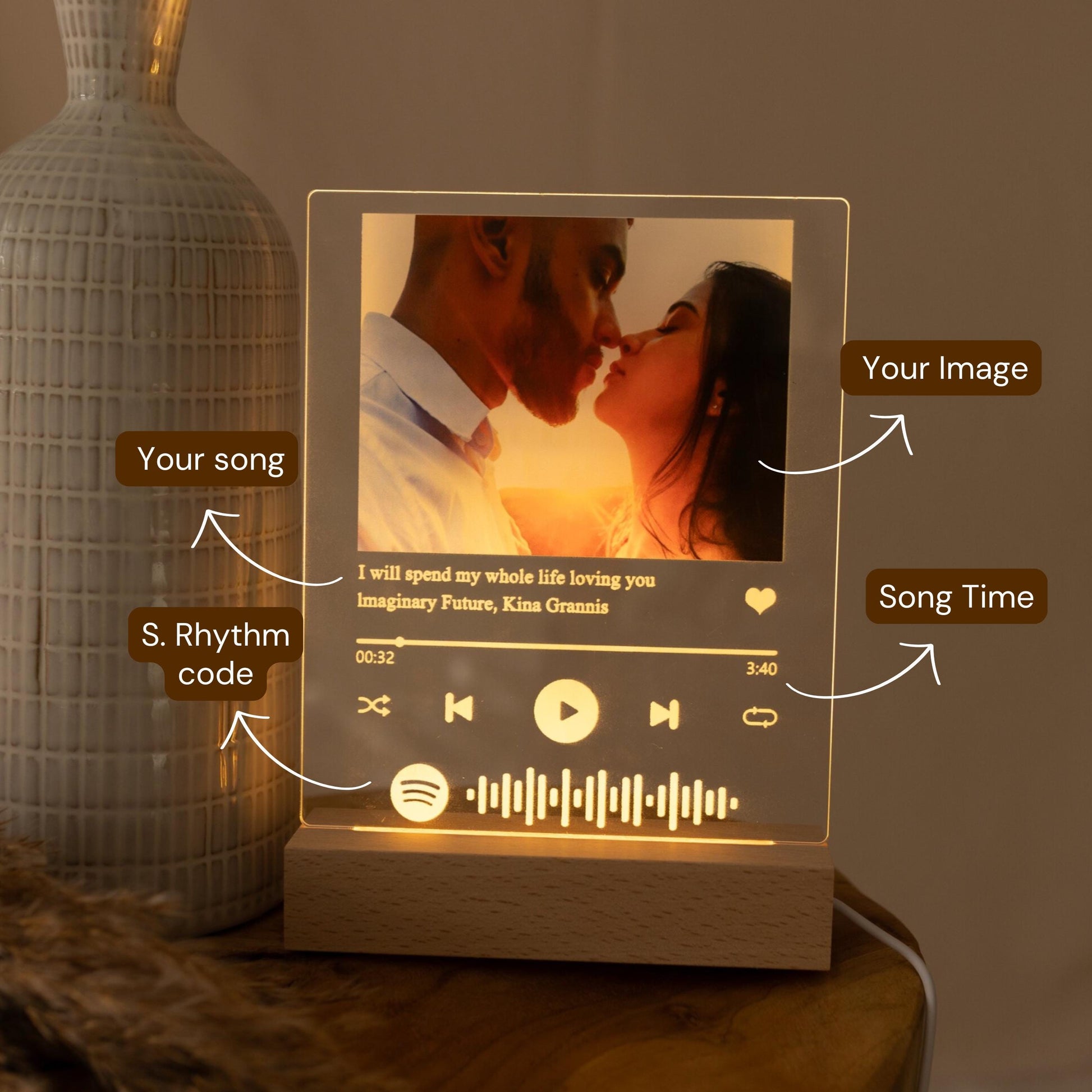 Personalised music photo lamp of a couple in love, soft light, show personalisation option